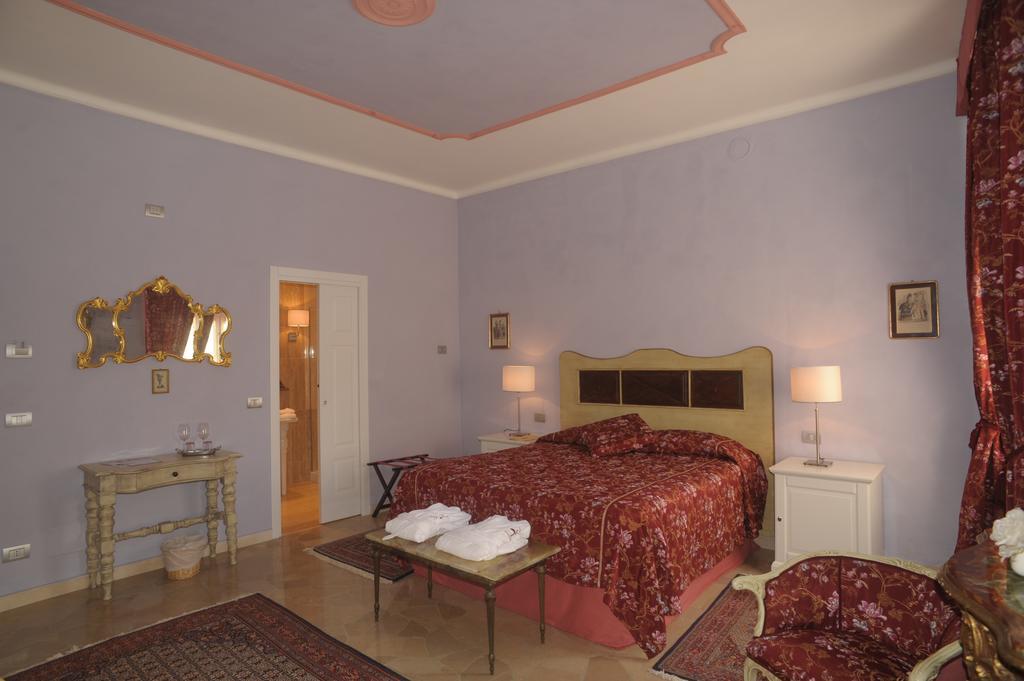 Relais Al Bel San Domenico Panzió Alba Szoba fotó