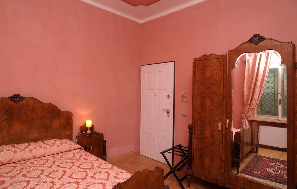 Relais Al Bel San Domenico Panzió Alba Szoba fotó
