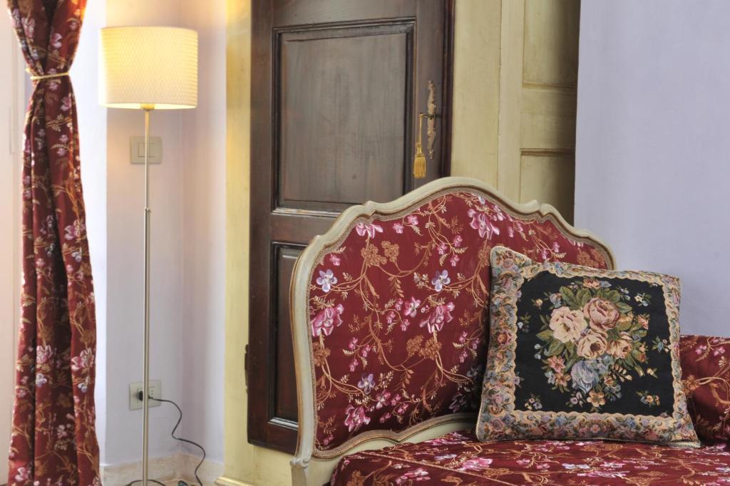 Relais Al Bel San Domenico Panzió Alba Szoba fotó